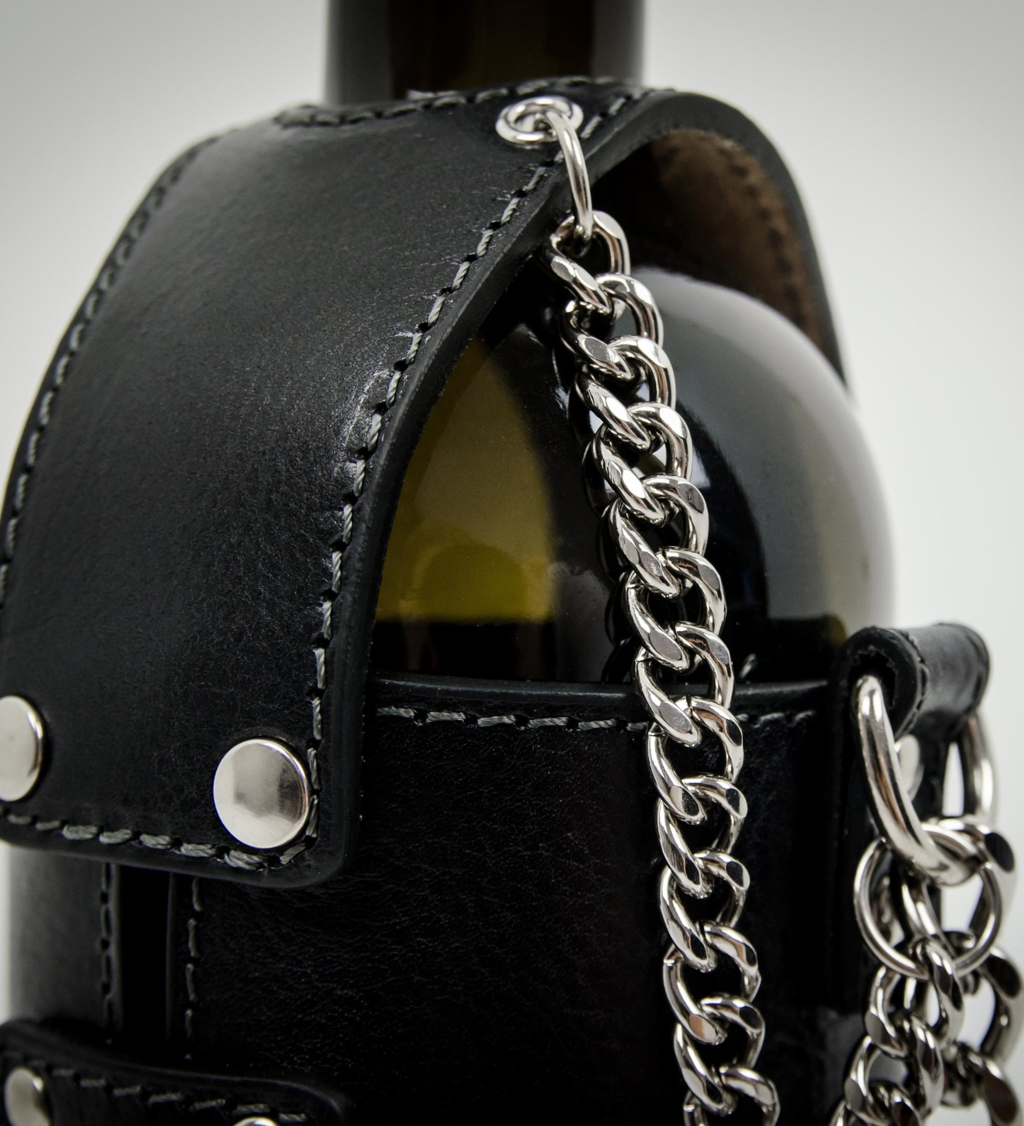 Leather Wine Tote for Women - Saving Grapes