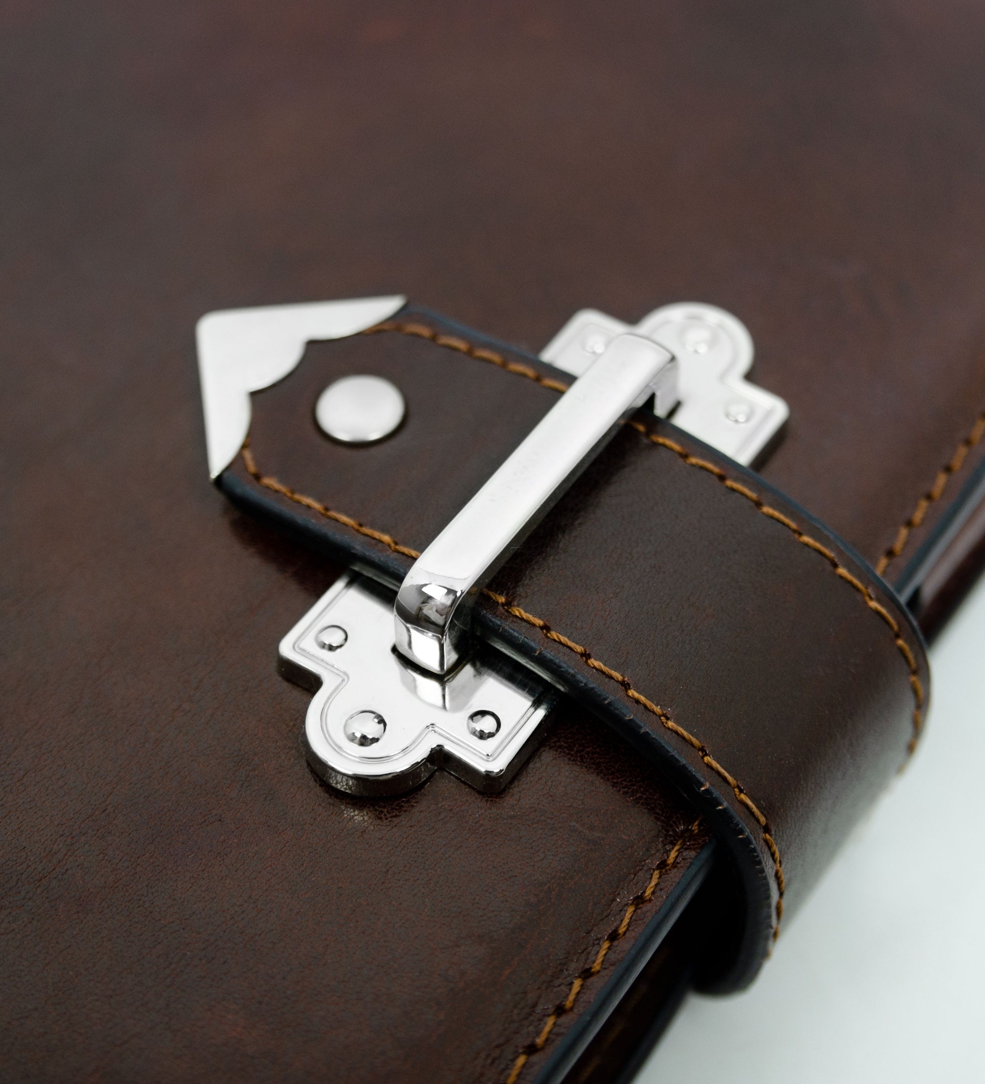 Womens Leather Journal with Refillable A5 Notepad - In Search of Lost Time