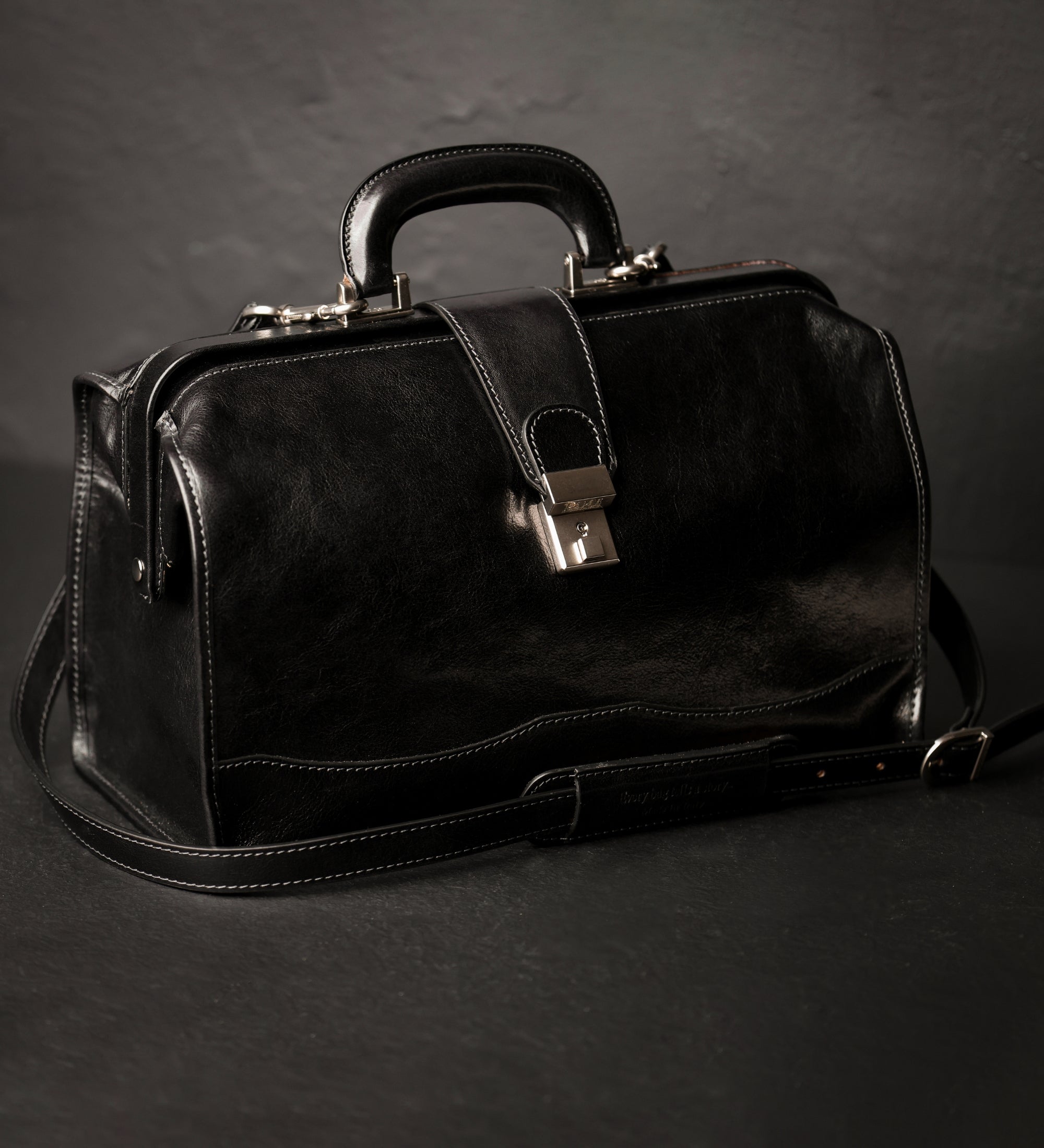 Small Leather Doctor Bag - David Copperfield