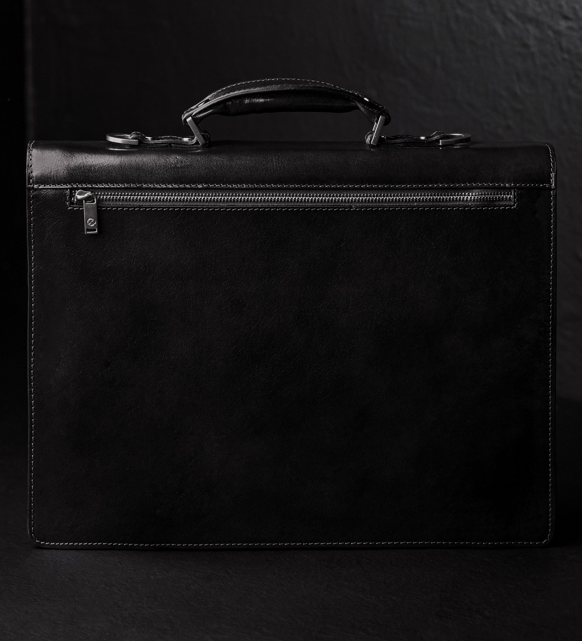 Classic Design Leather Briefcase - The Magus
