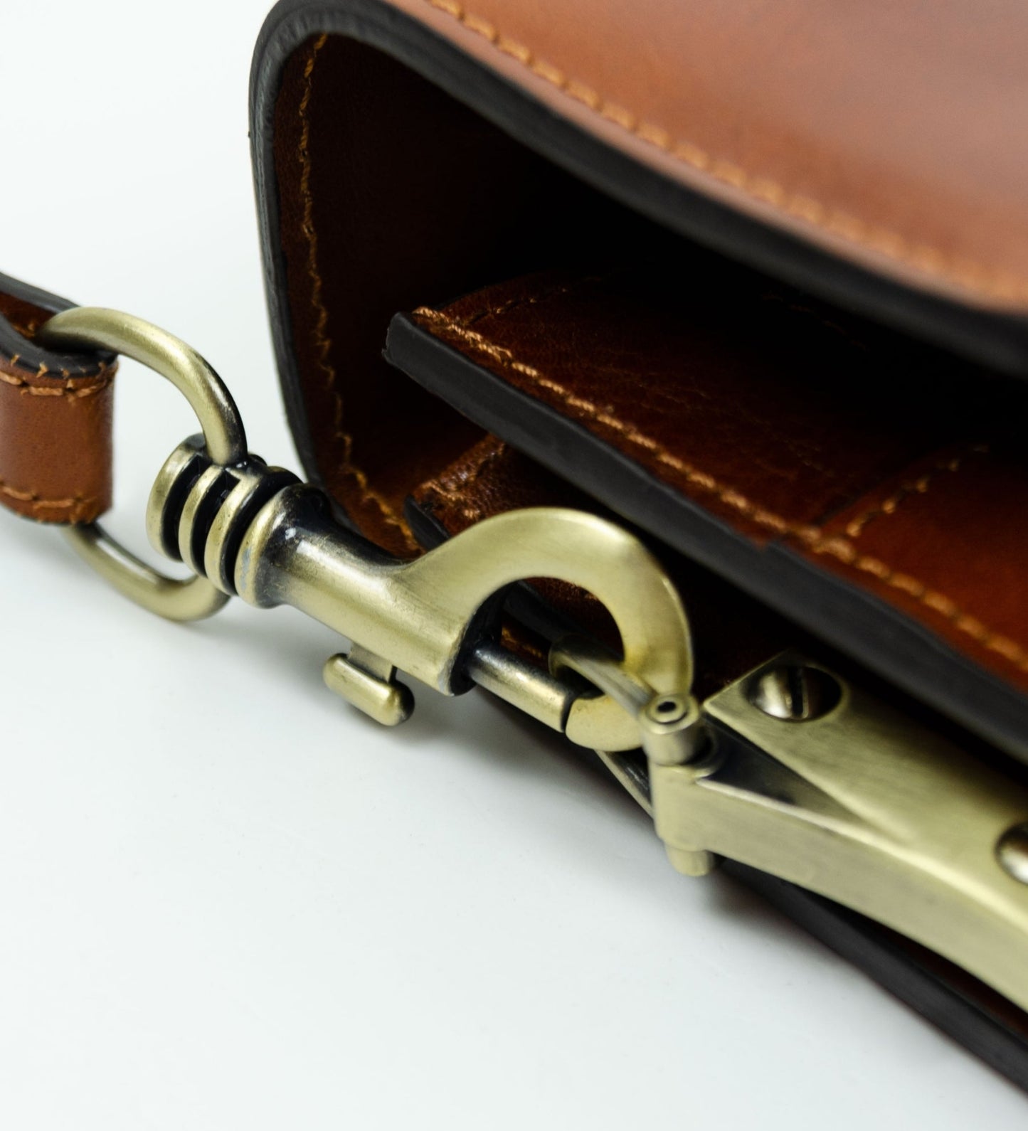 Classic Design Leather Briefcase - The Magus