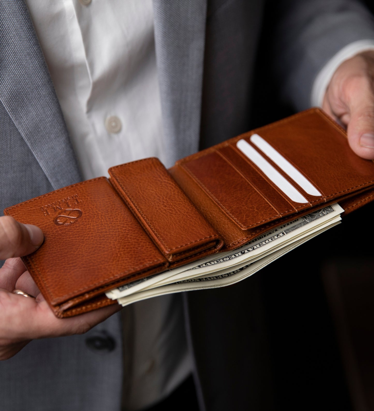 Leather Bifold Wallet - Daniel