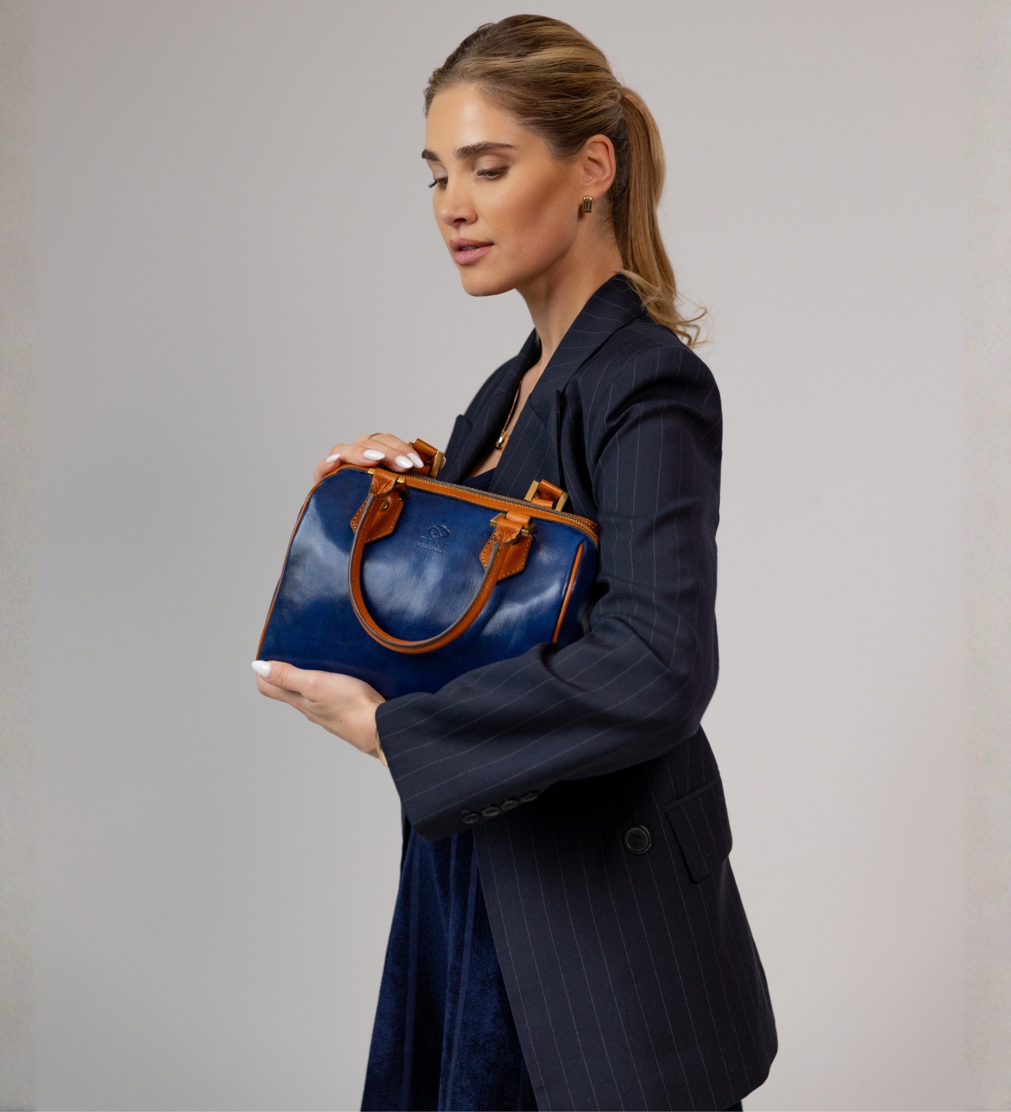 Womens Leather Barrel Bag - Little Dorrit