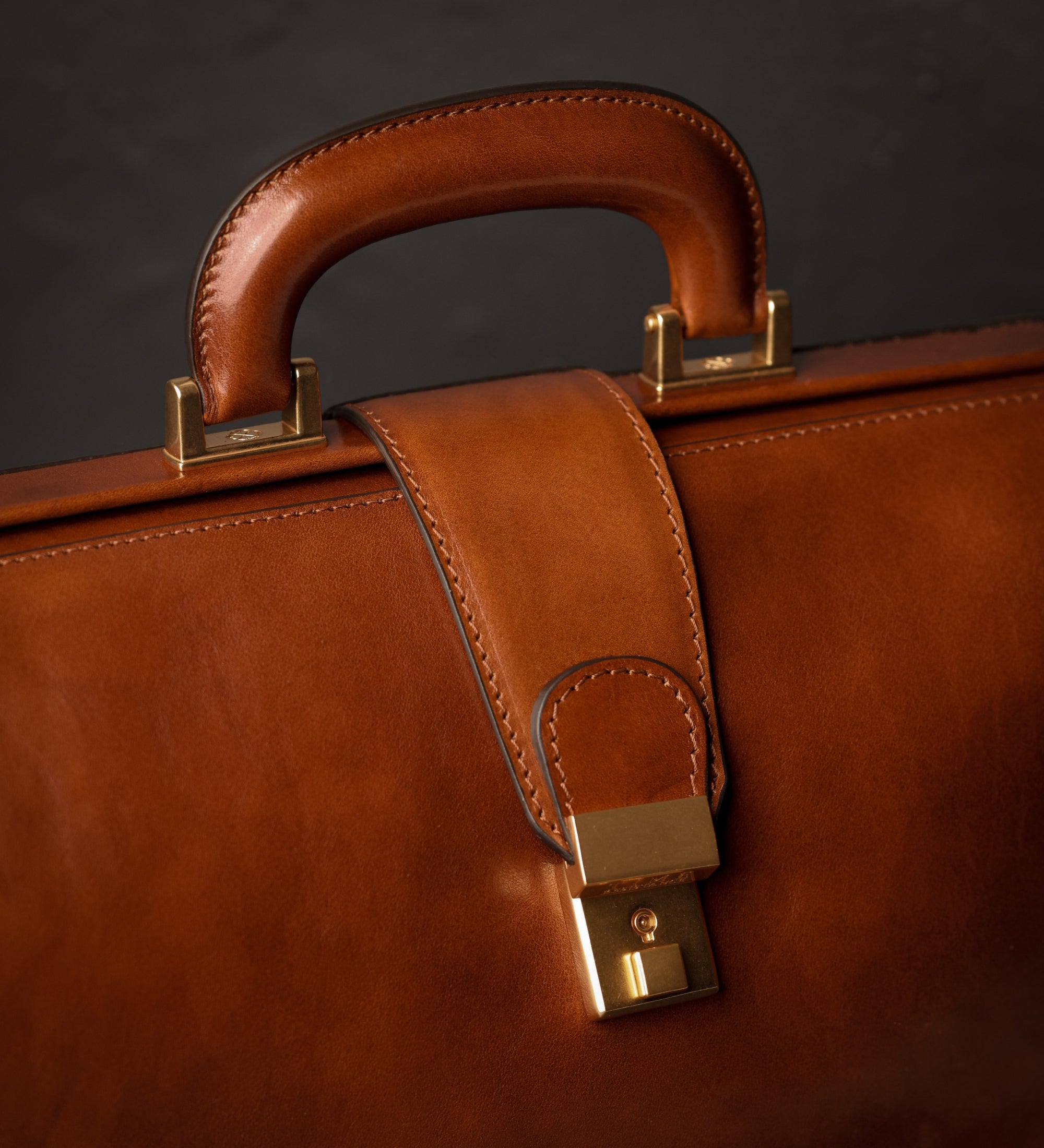 Small Leather Doctor Bag for Women - David Copperfield