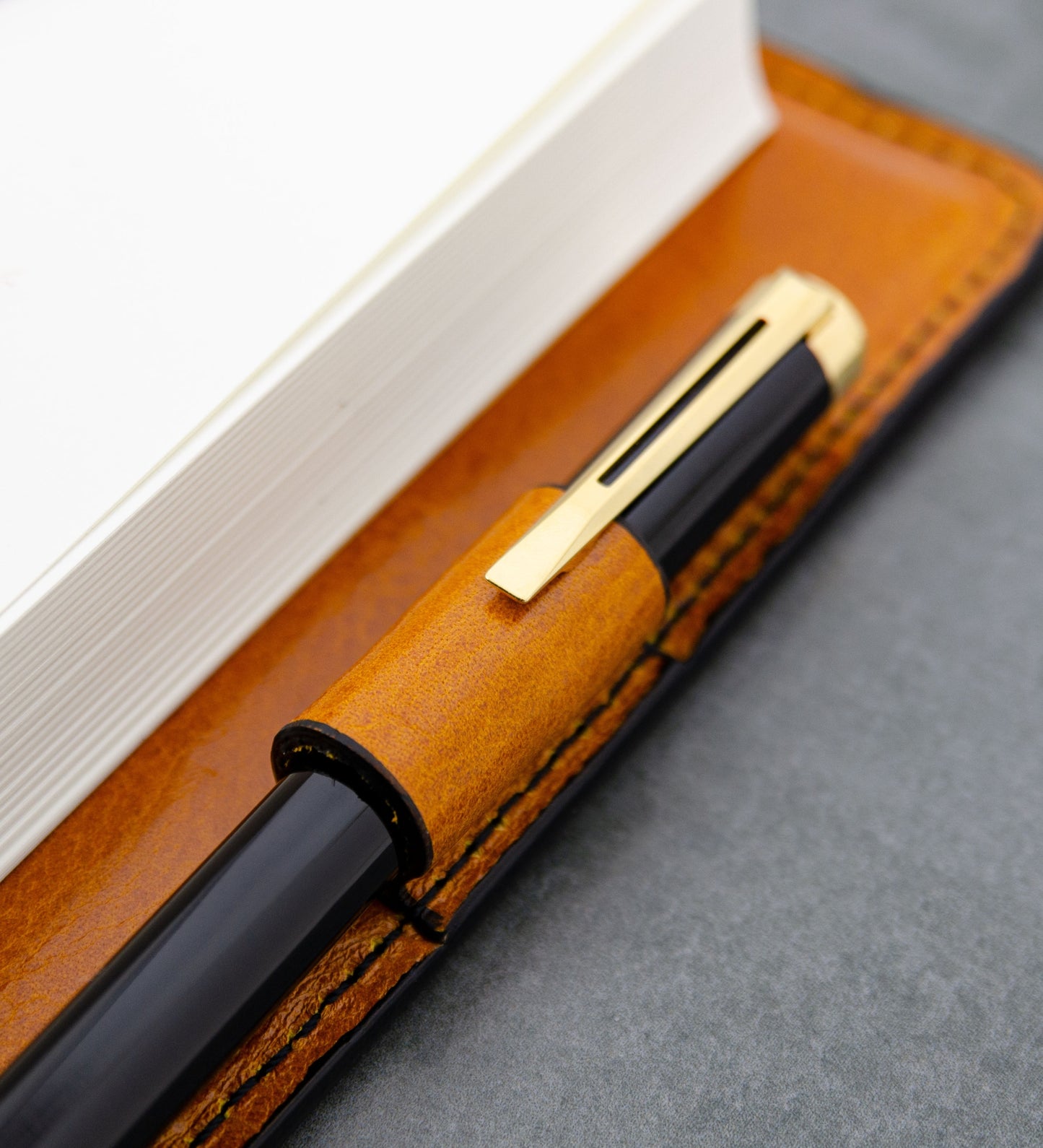 Leather Journal with Refillable A5 Notepad - The Diary of a Nobody