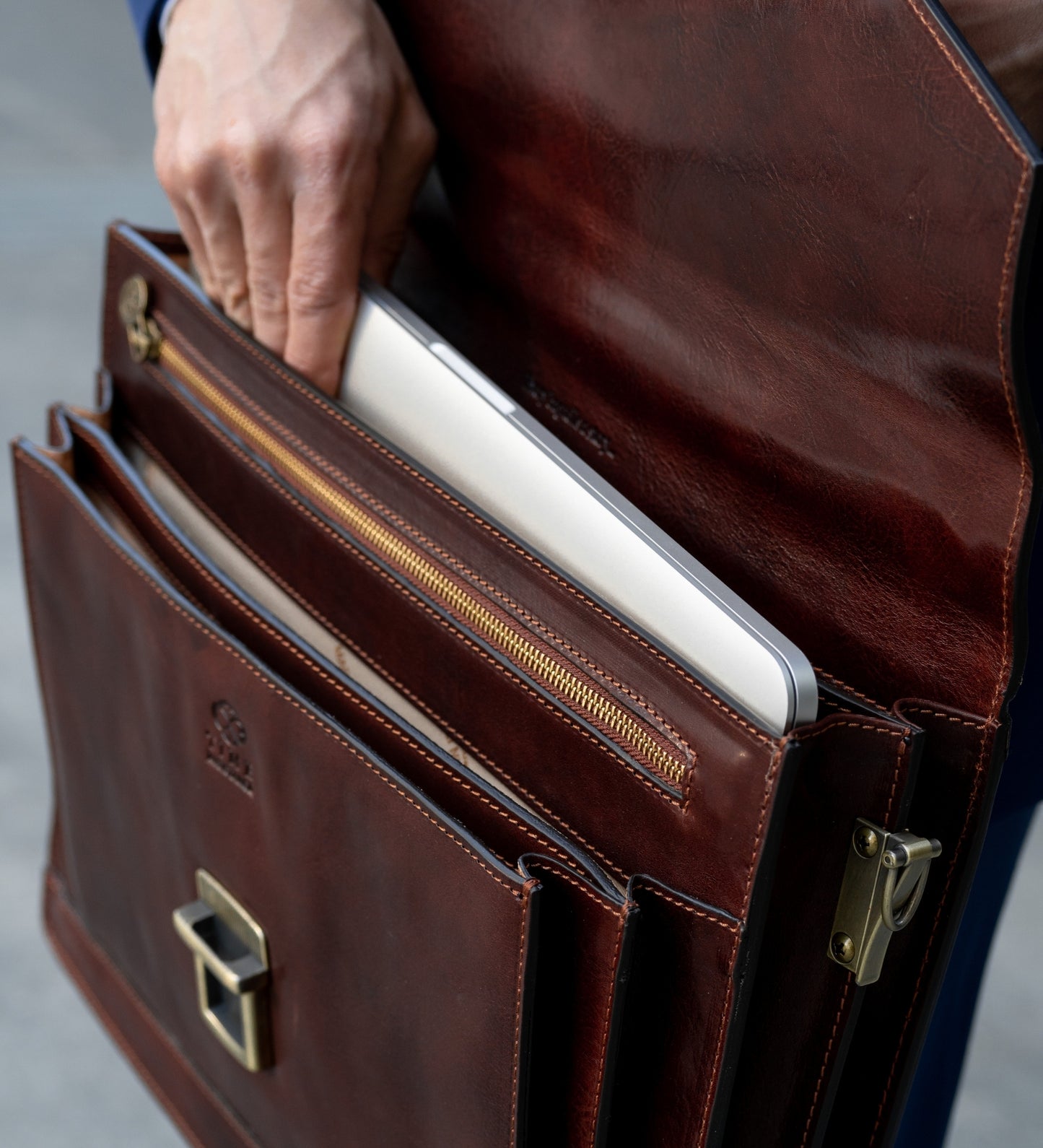 Classic Design Leather Briefcase - The Magus