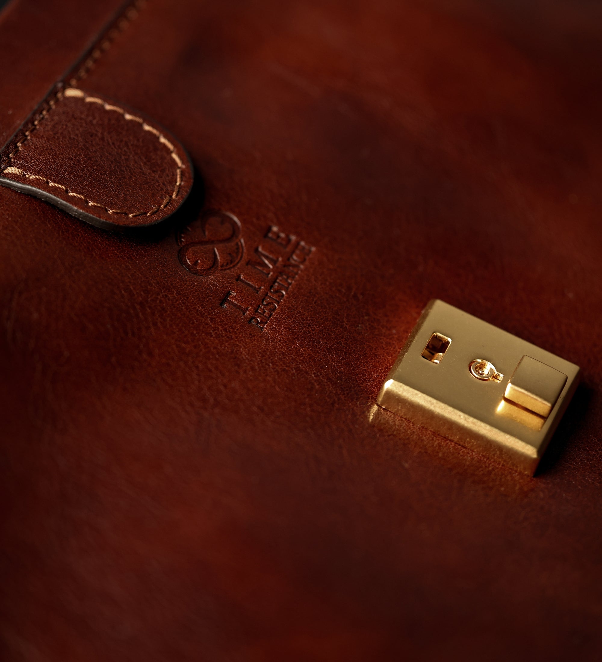 Small Leather Doctor Bag for Women - David Copperfield