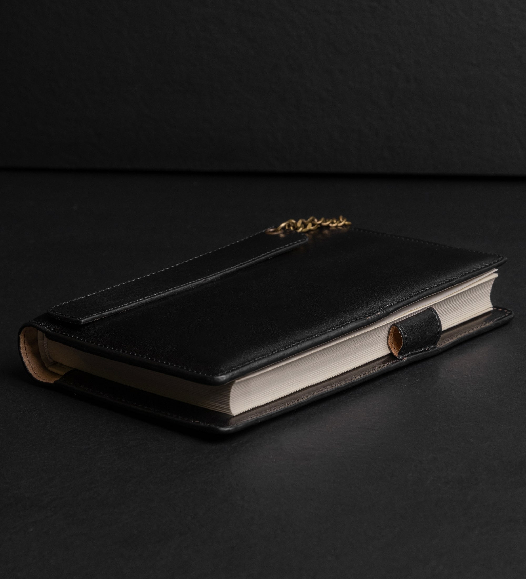 Leather Journal with Refillable A5 Notepad - The Diary of a Nobody