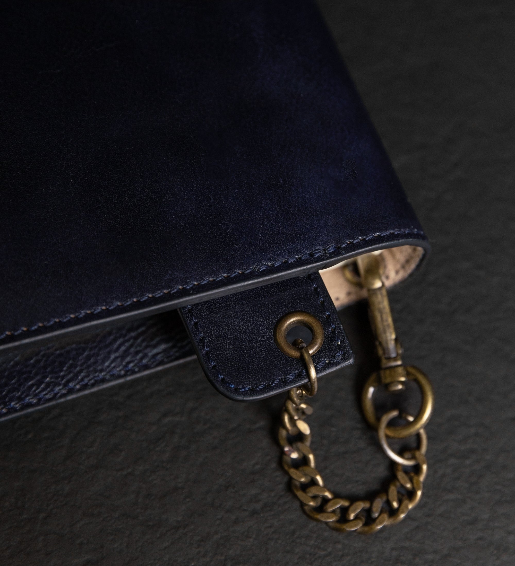Womens Leather Journal with Refillable A5 Notepad - The Diary of a Nobody